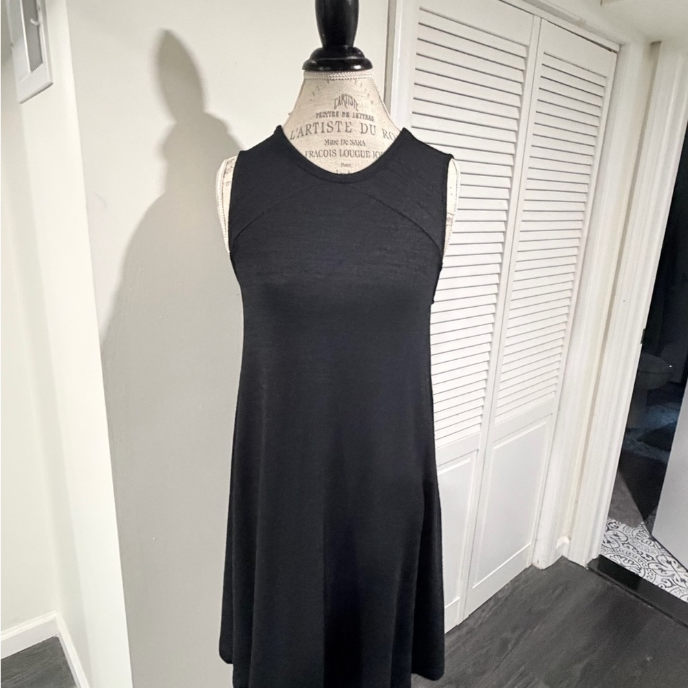 GAP Black Sleeveless Mini Dress